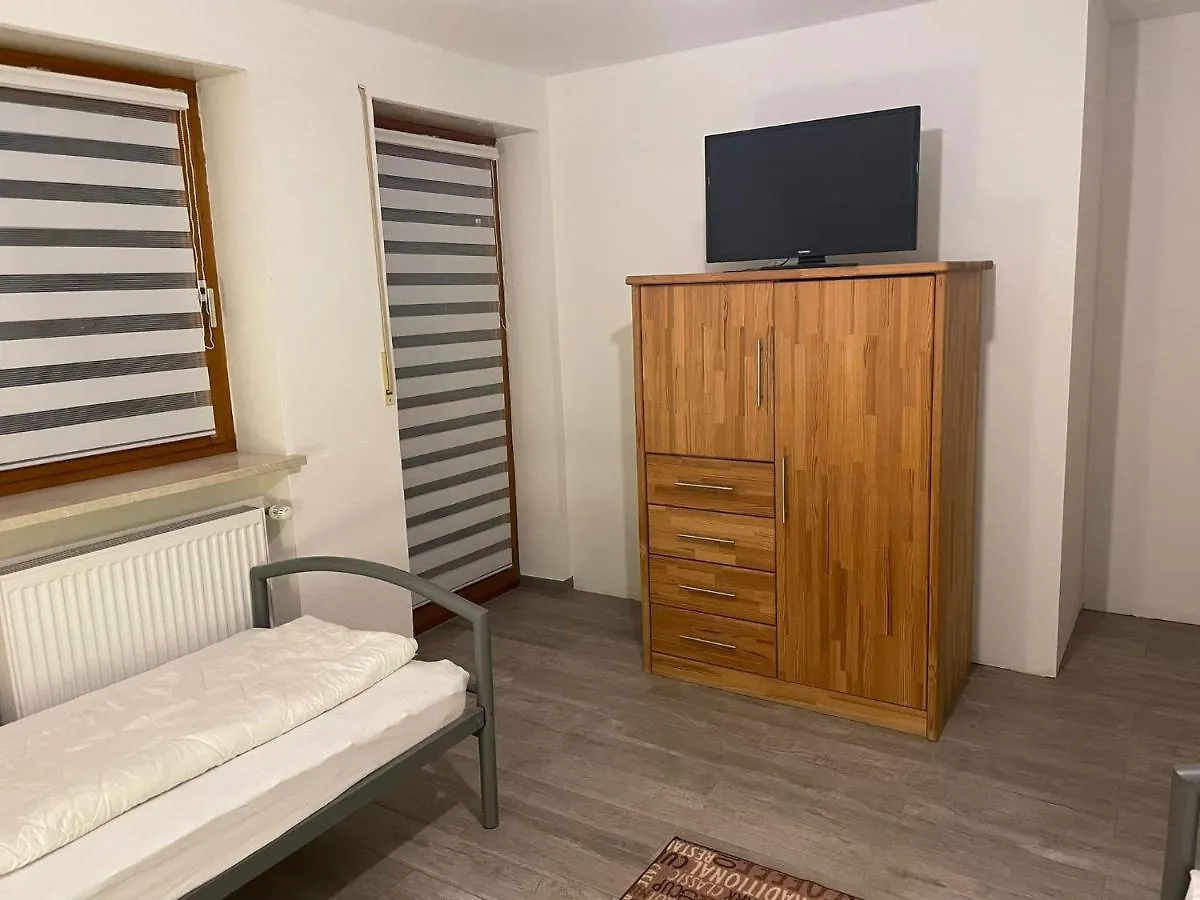 Monteursunterkunft Egenhofen - Fitters' Accommodation With Shared Kitchen Apartman