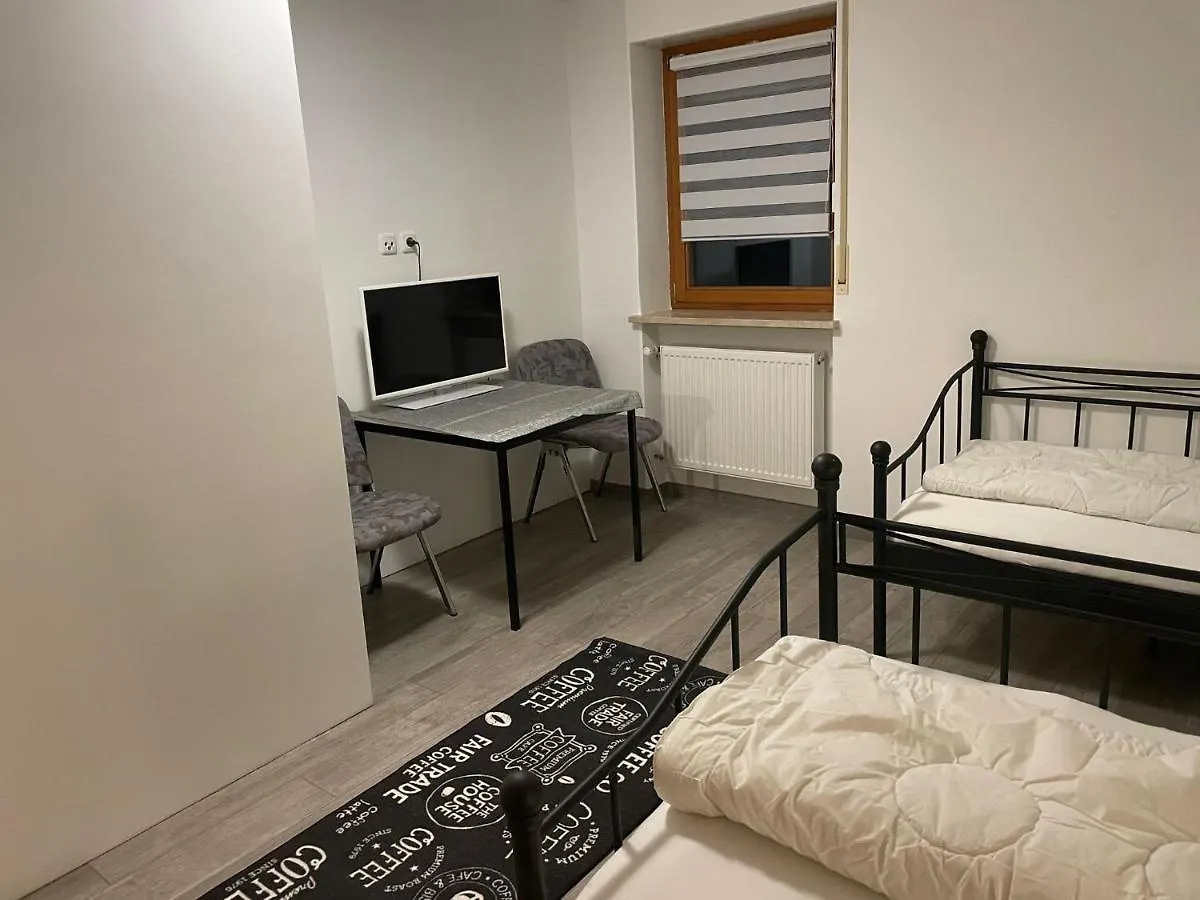 Monteursunterkunft Egenhofen - Fitters' Accommodation With Shared Kitchen Apartman